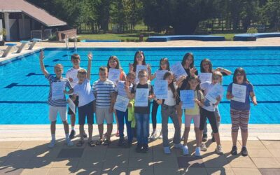 Dodjelom diploma u Lipiku završila besplatna škola plivanja