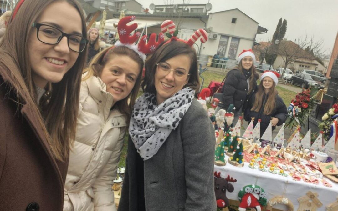 Božićni sajam u Lipku